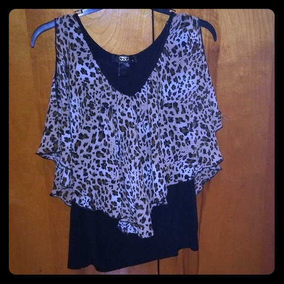 Zebra poka dot top - Picture 1 of 2